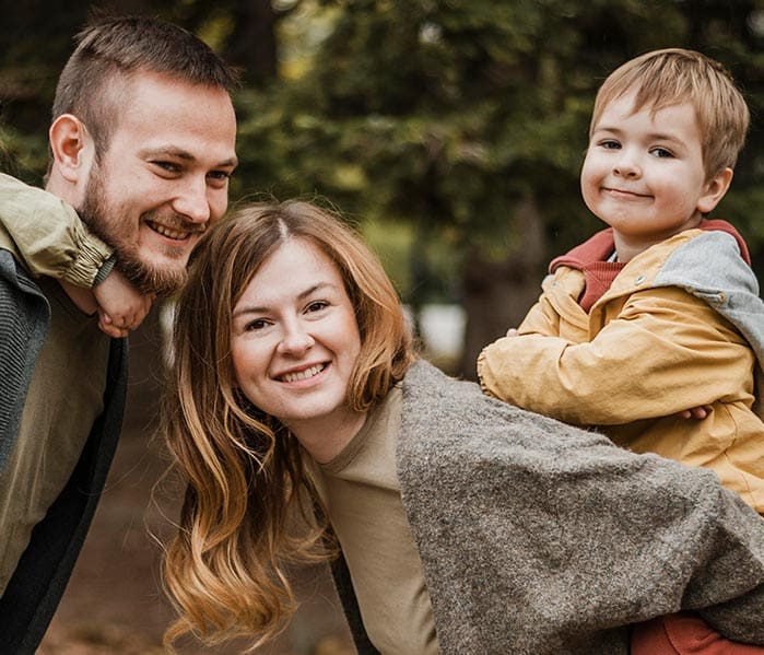 Family-Sponsorship-mobile
