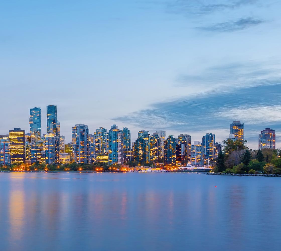 canada-immigration-law-team-mobile